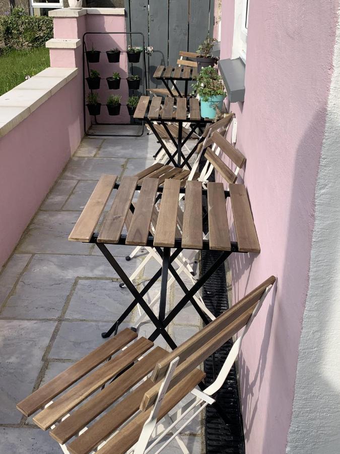 Min-Y-Fford Sleeps 6 Plus Pet Newport  Esterno foto