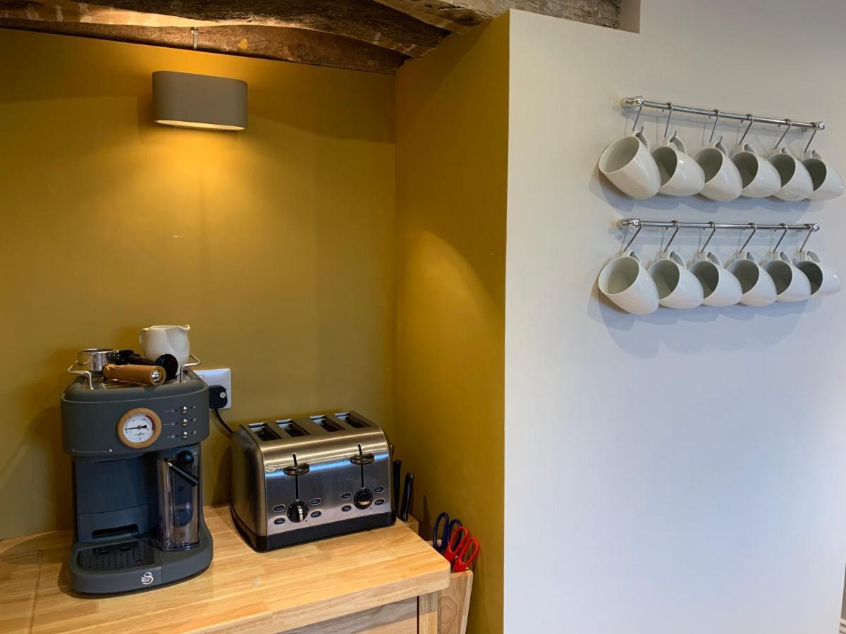 Min-Y-Fford Sleeps 6 Plus Pet Newport  Esterno foto