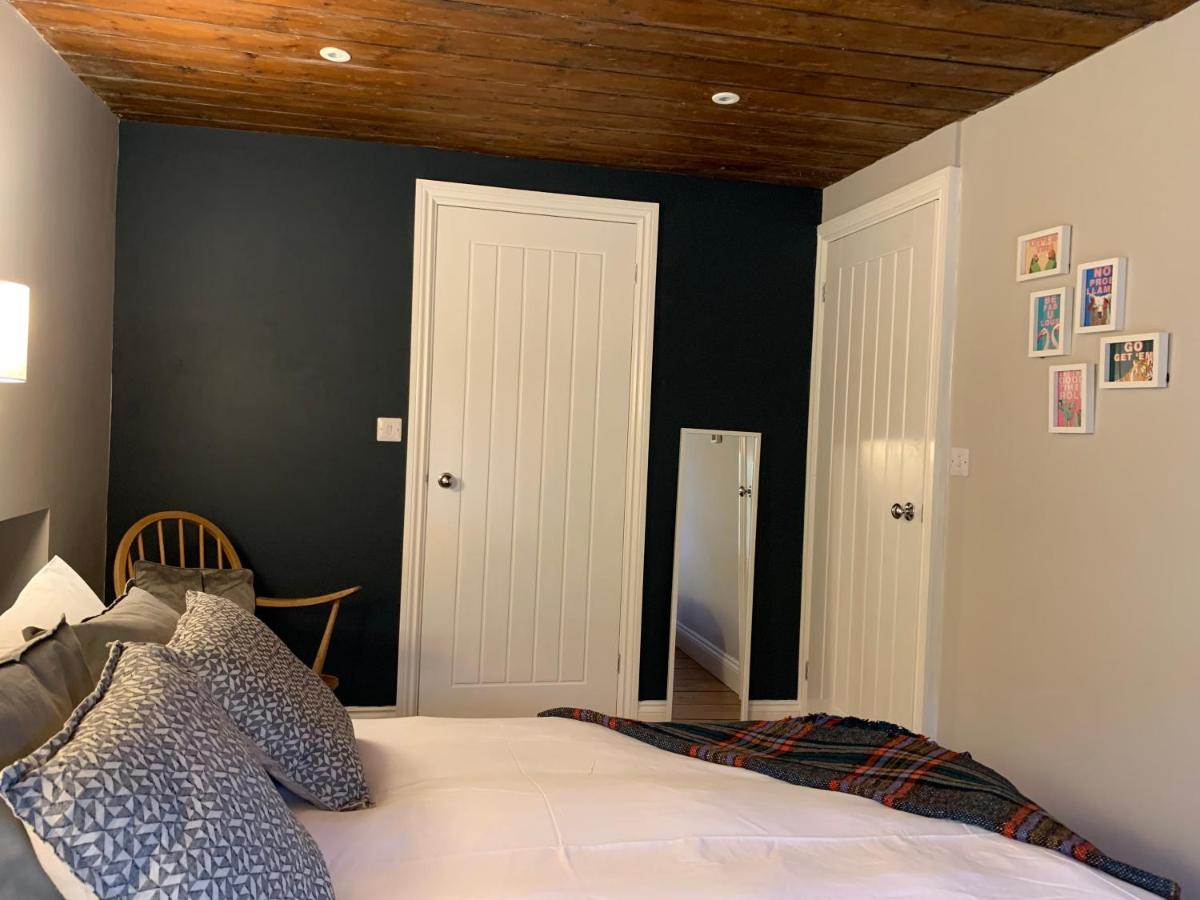 Min-Y-Fford Sleeps 6 Plus Pet Newport  Esterno foto