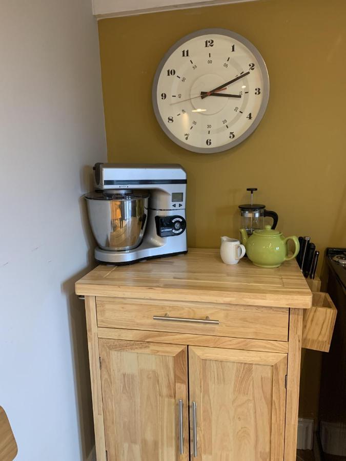 Min-Y-Fford Sleeps 6 Plus Pet Newport  Esterno foto