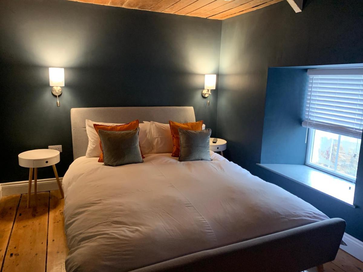 Min-Y-Fford Sleeps 6 Plus Pet Newport  Esterno foto